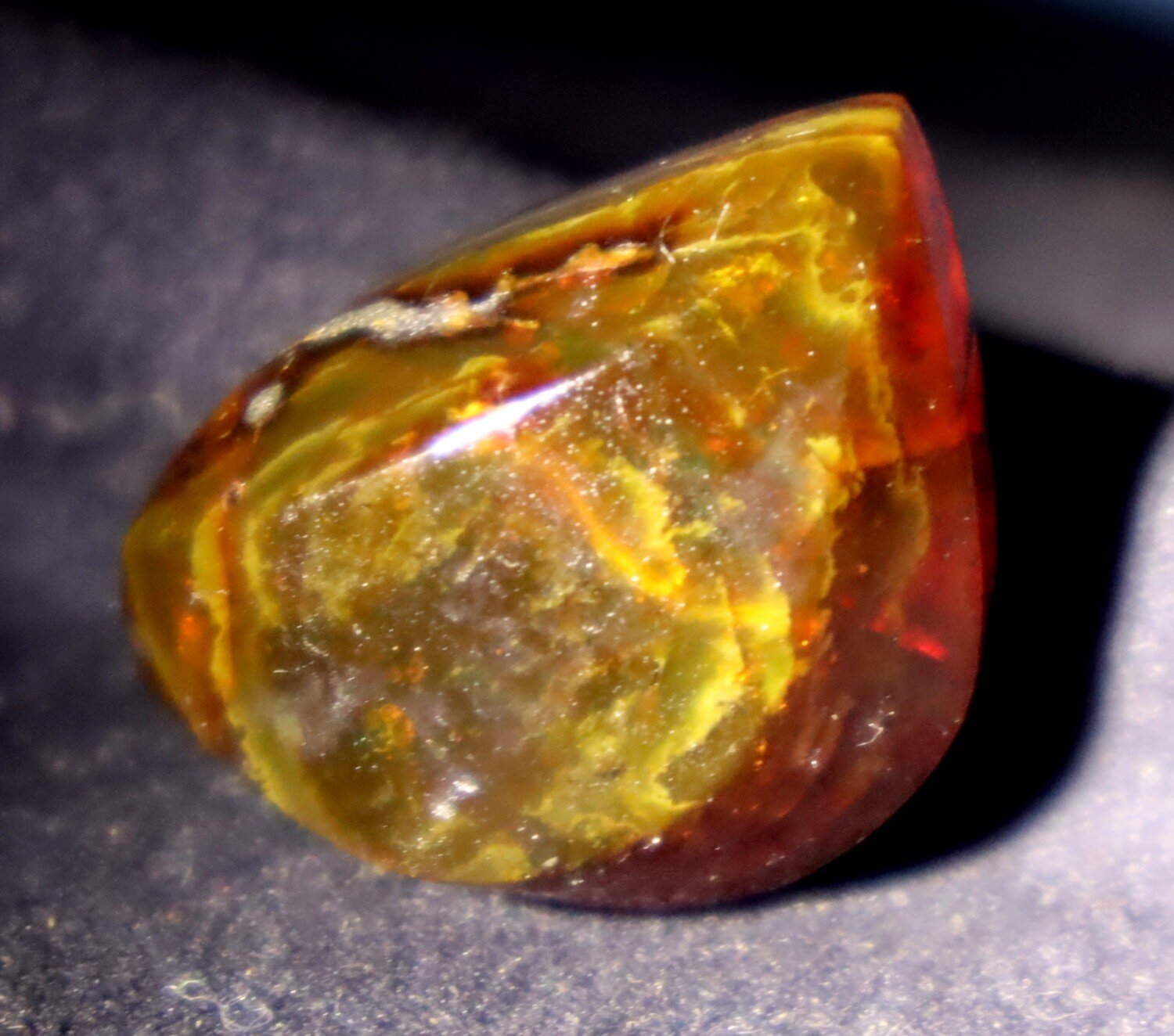 Excellent Natural Dominican Translucent Orange Green Amber Polished Stone 26mm – photo 3