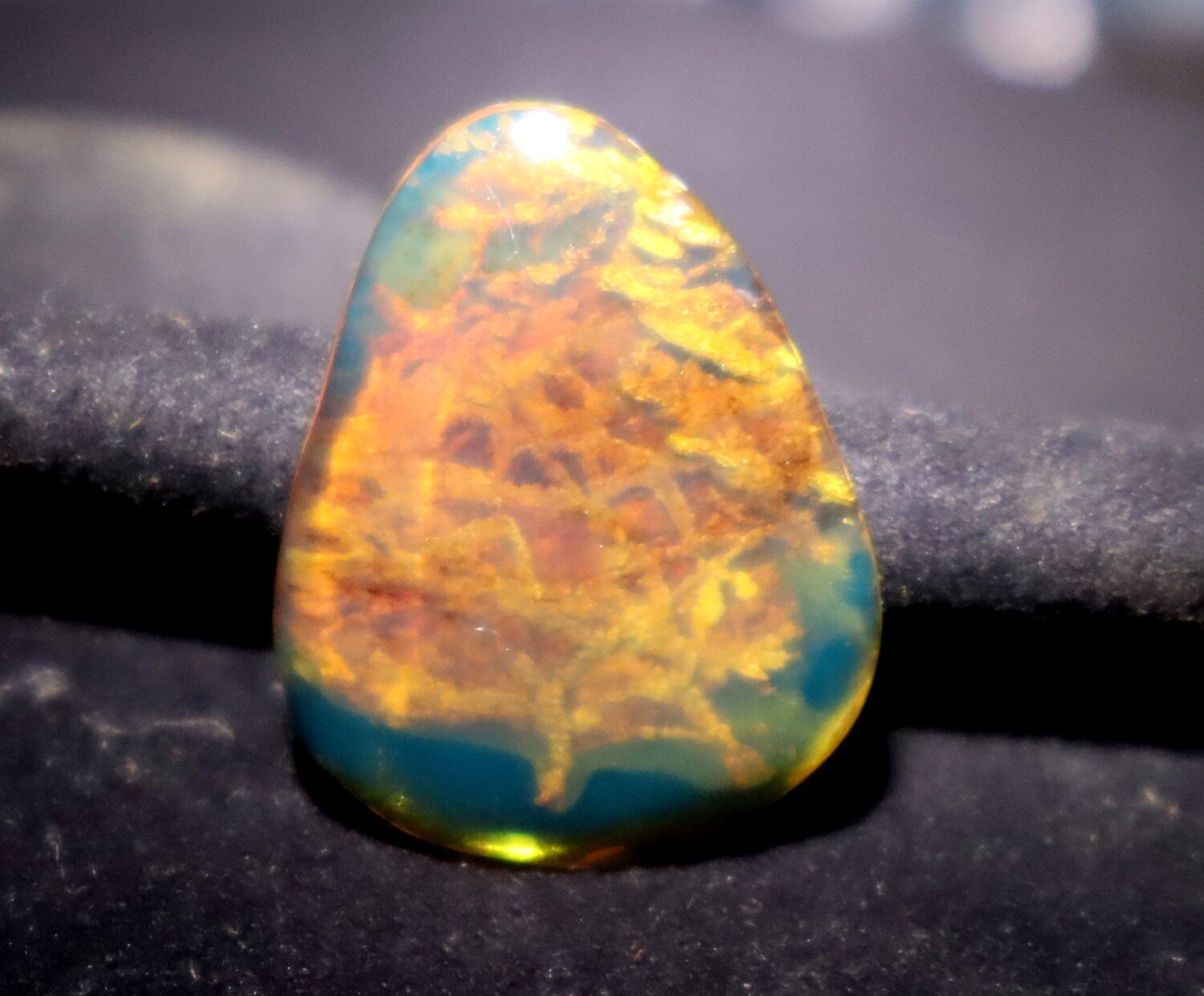 Charming Design Natural Dominican Translucent Deep Blue Amber Polished Stone 26mm – photo 11