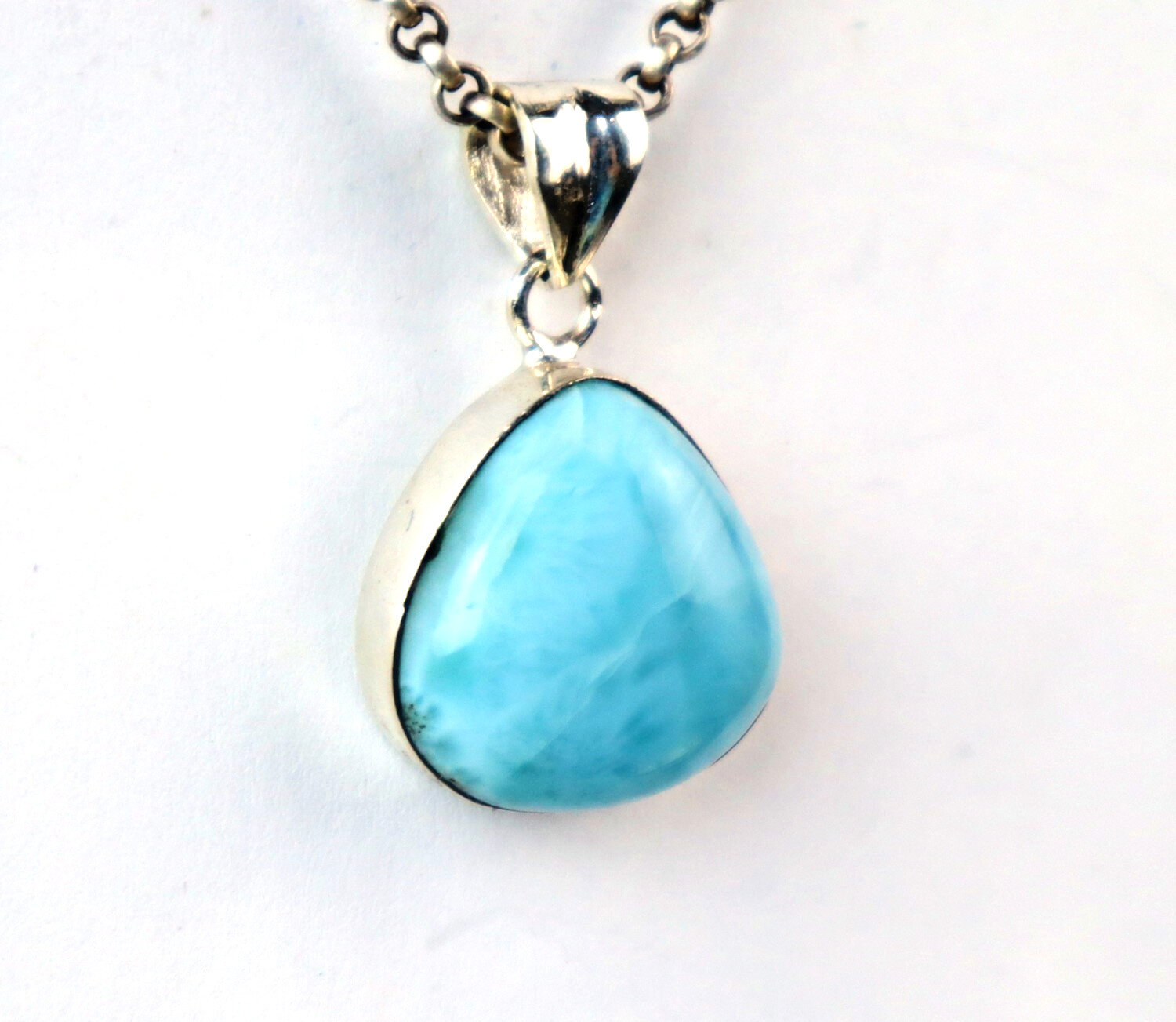 Echter Karibischer Larimar Anhänger in 925 Sterlingsilber – Dreiecksform, 30 mm – photo 4