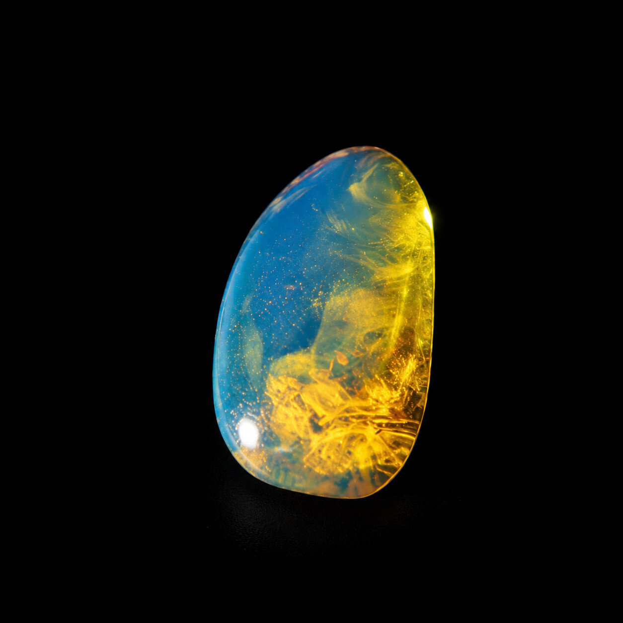 Beautiful Exquisite Blue Amber Polished Stone 17mm – photo 4