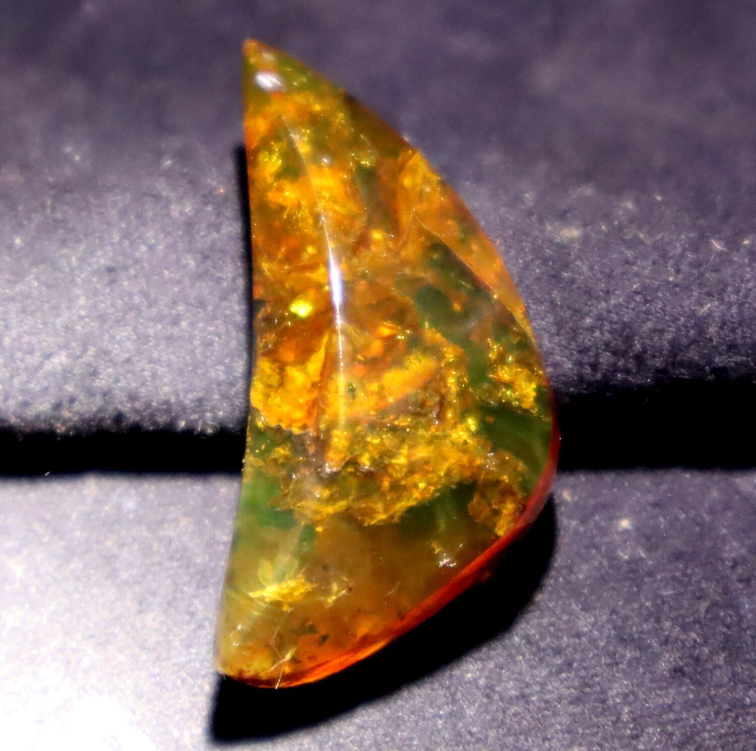 Excellent Natural Dominican Translucent Orange Green Amber Polished Stone 34mm – photo 8