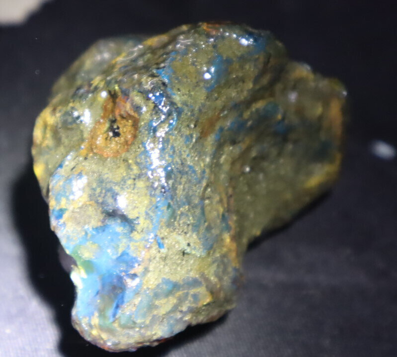 Beautiful Natural Dominican Clear Green Blue Amber Rough Specimen 66mm 67.2g – photo 6