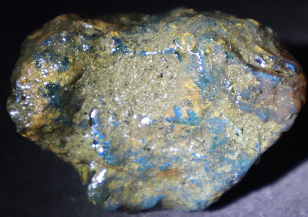 Beautiful Natural Dominican Clear Green Blue Amber Rough Specimen 66mm 67.2g – photo 9