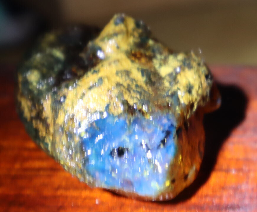 Beautiful Natural Dominican Clear Sky Blue Amber Rough Specimen 47mm 19g – photo 12