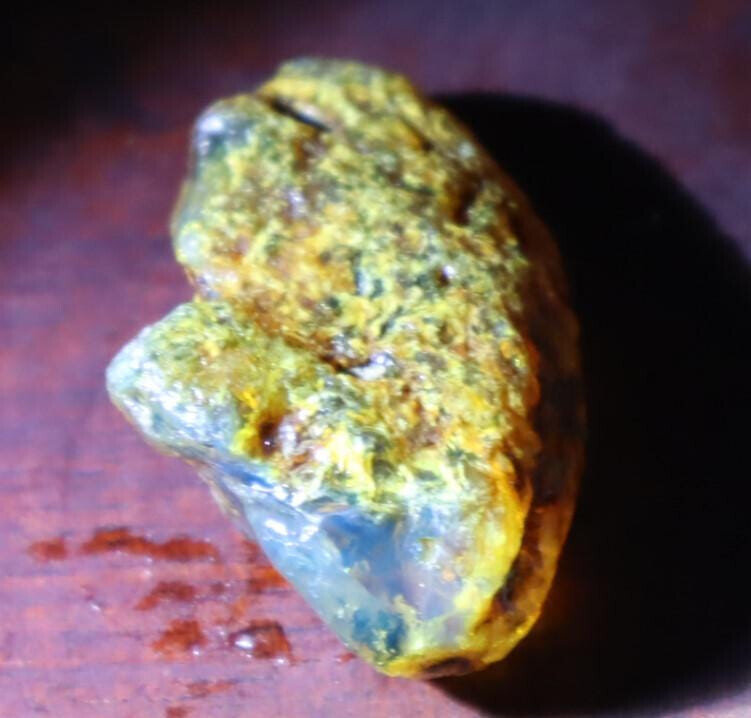 Exquisite Natural Dominican Crystal Clear Sky Blue Amber Rough Specimen 43mm 8g – photo 9