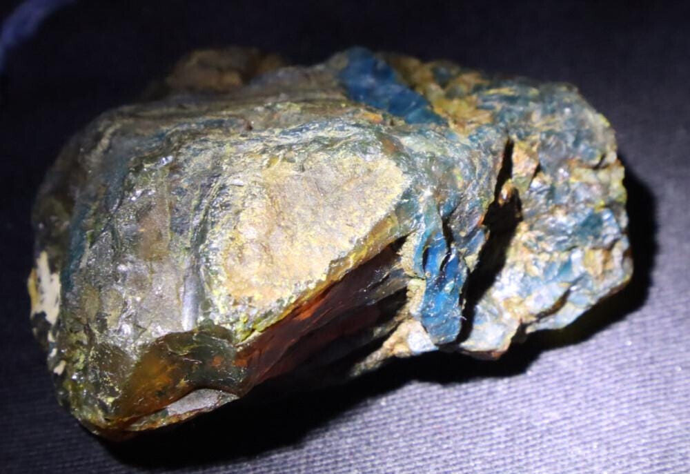 Excellent Natural Dominican Clear Sky Blue Amber Rough Specimen 56mm 29g – photo 8