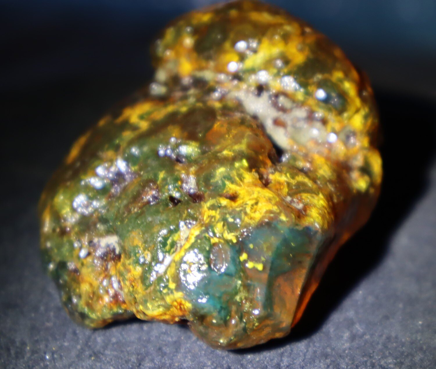 Splendid Natural Dominican Clear Green Blue Amber Rough Specimen 52mm 31.6g – photo 12