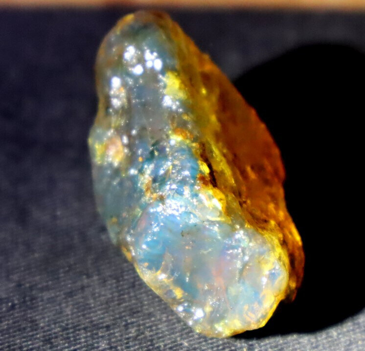 Excellent Natural Dominican Clear Yellow Blue Amber Rough Specimen 40mm 9.6g – photo 4