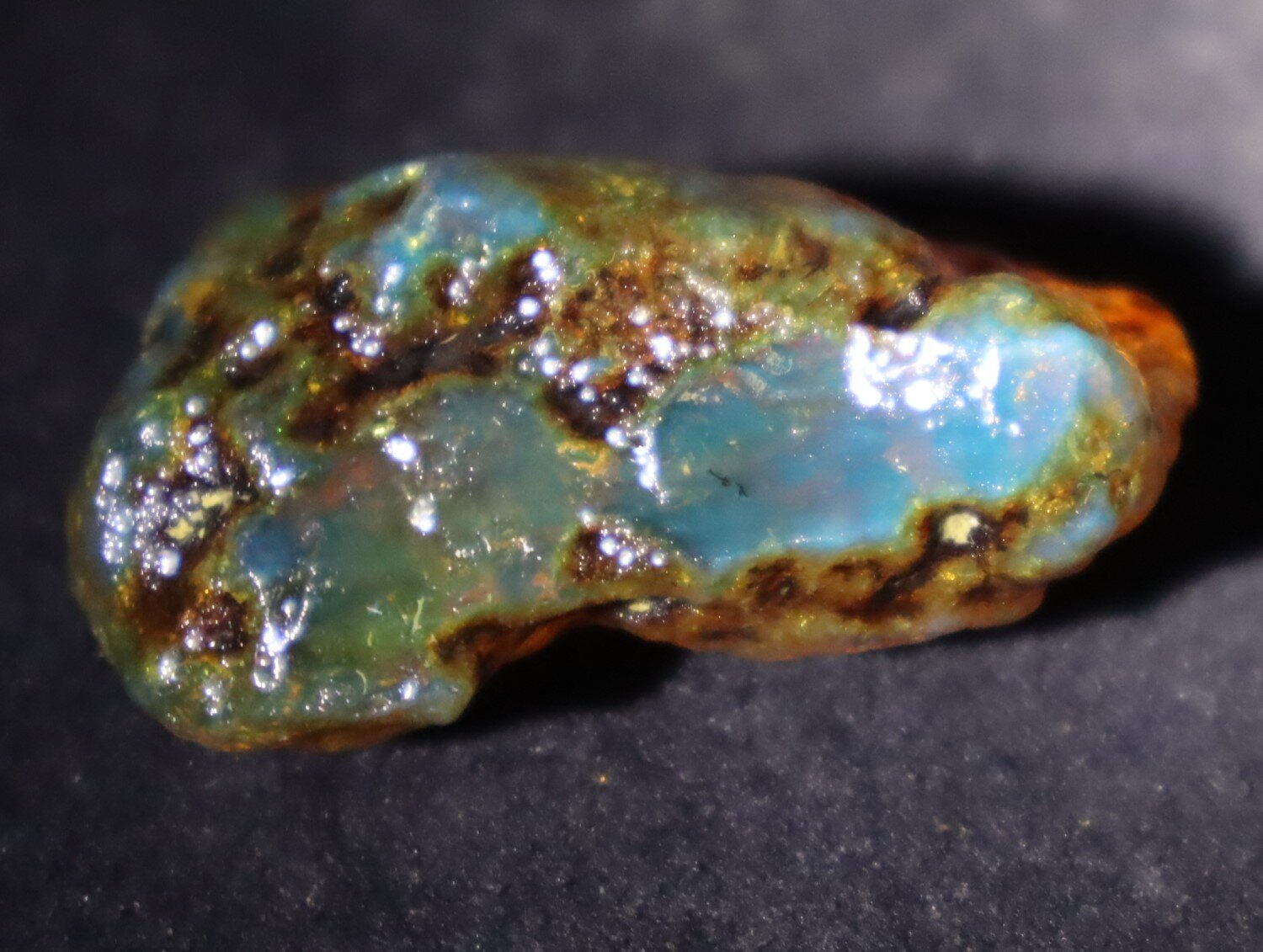 Charming Design Natural Dominican Clear Green Blue Amber Rough Specimen 43mm 11g – photo 8