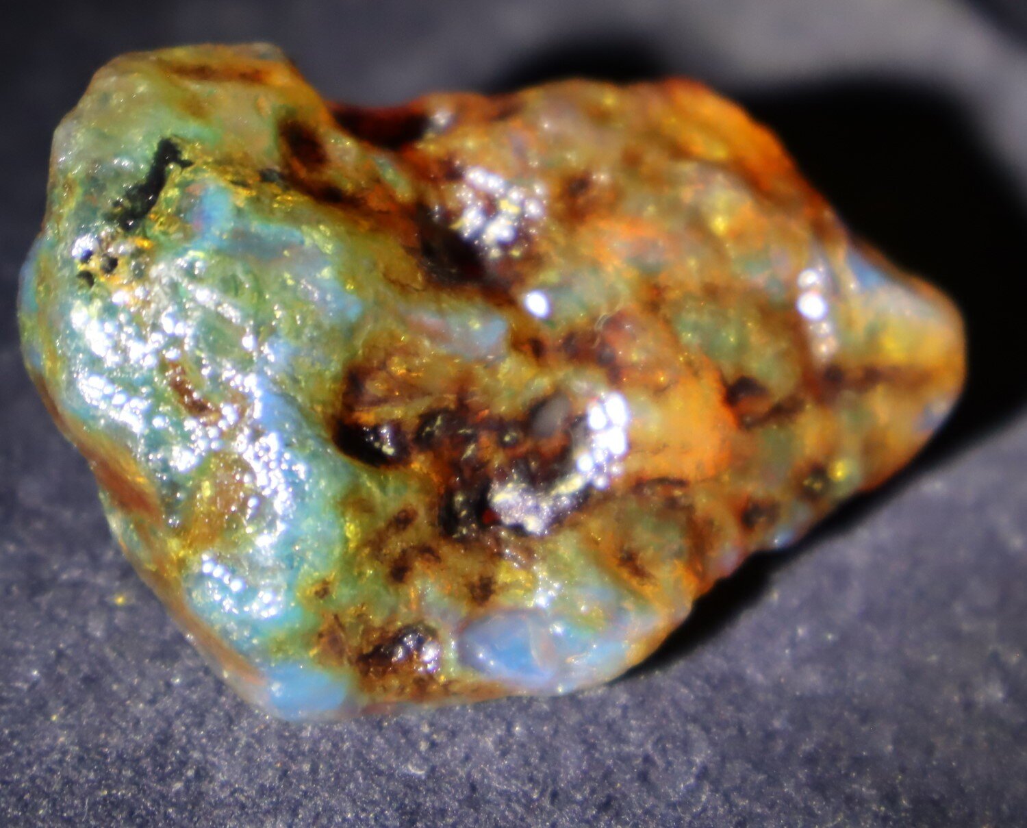 Charming Design Natural Dominican Clear Green Blue Amber Rough Specimen 43mm 11g – photo 11