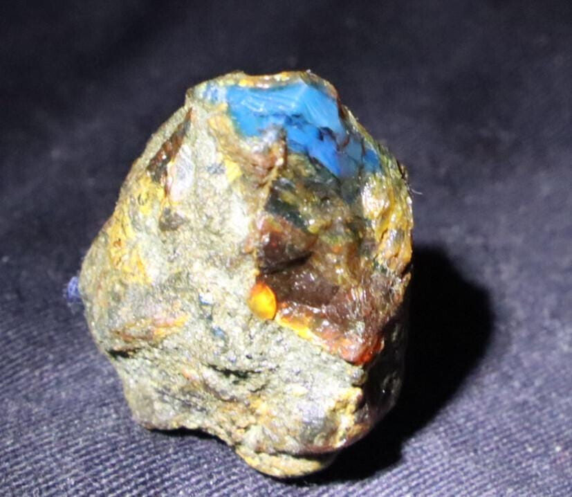 Exquisite Natural Dominican Clear Sky Blue Amber Rough Specimen 34mm 7.5g – photo 8