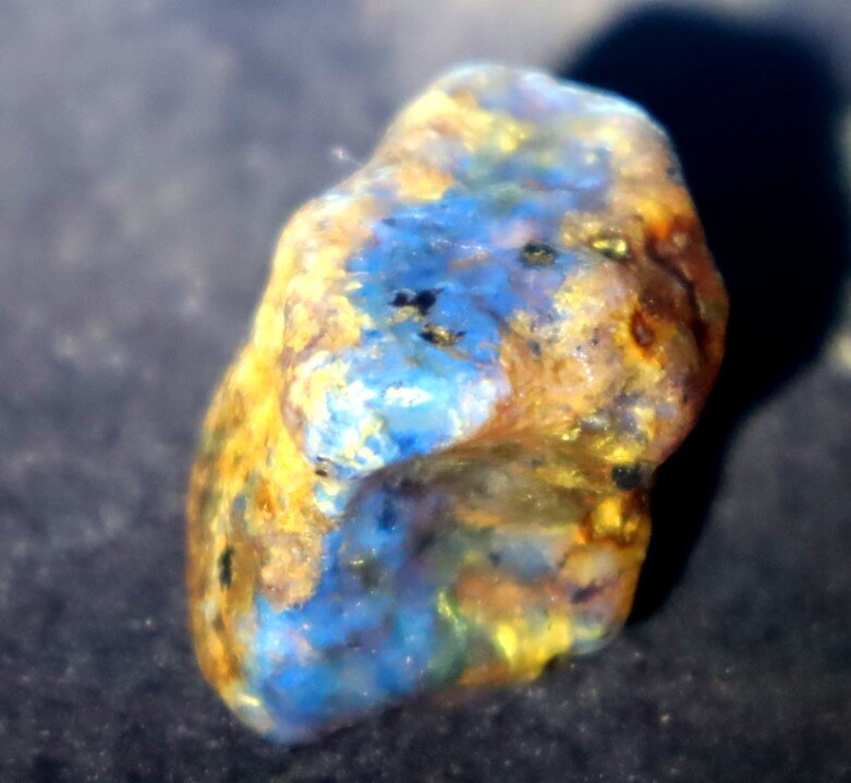 Natural Dominican Clear Deep Blue Amber Rough Specimen 28mm 8.5g – photo 8