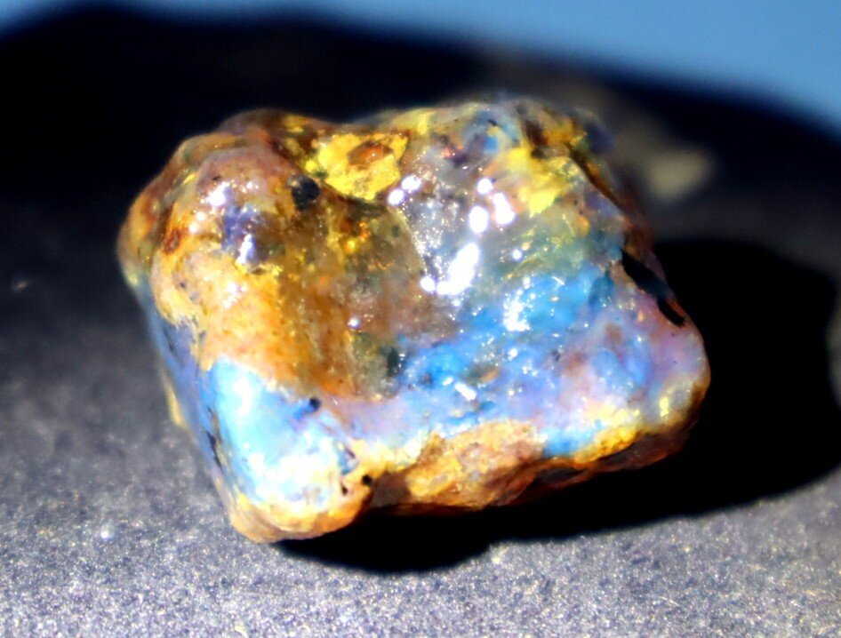 Natural Dominican Clear Deep Blue Amber Rough Specimen 28mm 8.5g – photo 4