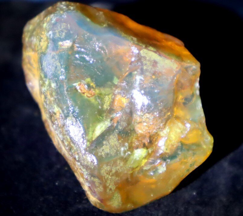 Natural Dominican Clear Yellow Light Blue Amber Rough Specimen 55mm 38g – photo 12