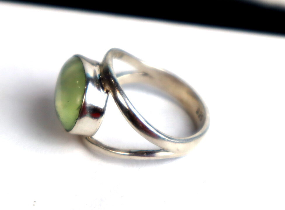 Exquisite Clear Light Green Jade .925 Sterling Silver Ring #7.5 – photo 2