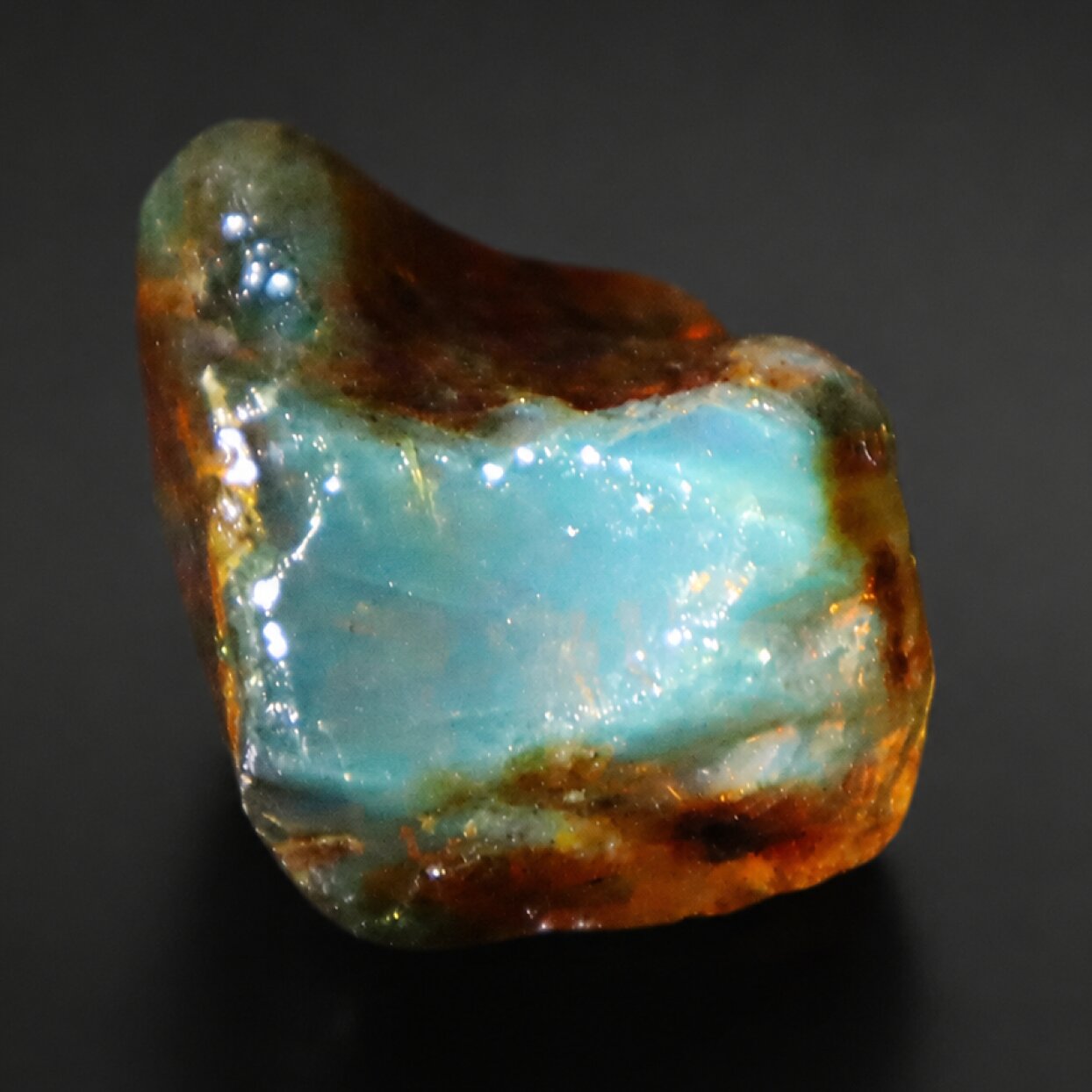 Clear sea blue Natural Dominican Amber rough Specimen 30 mm