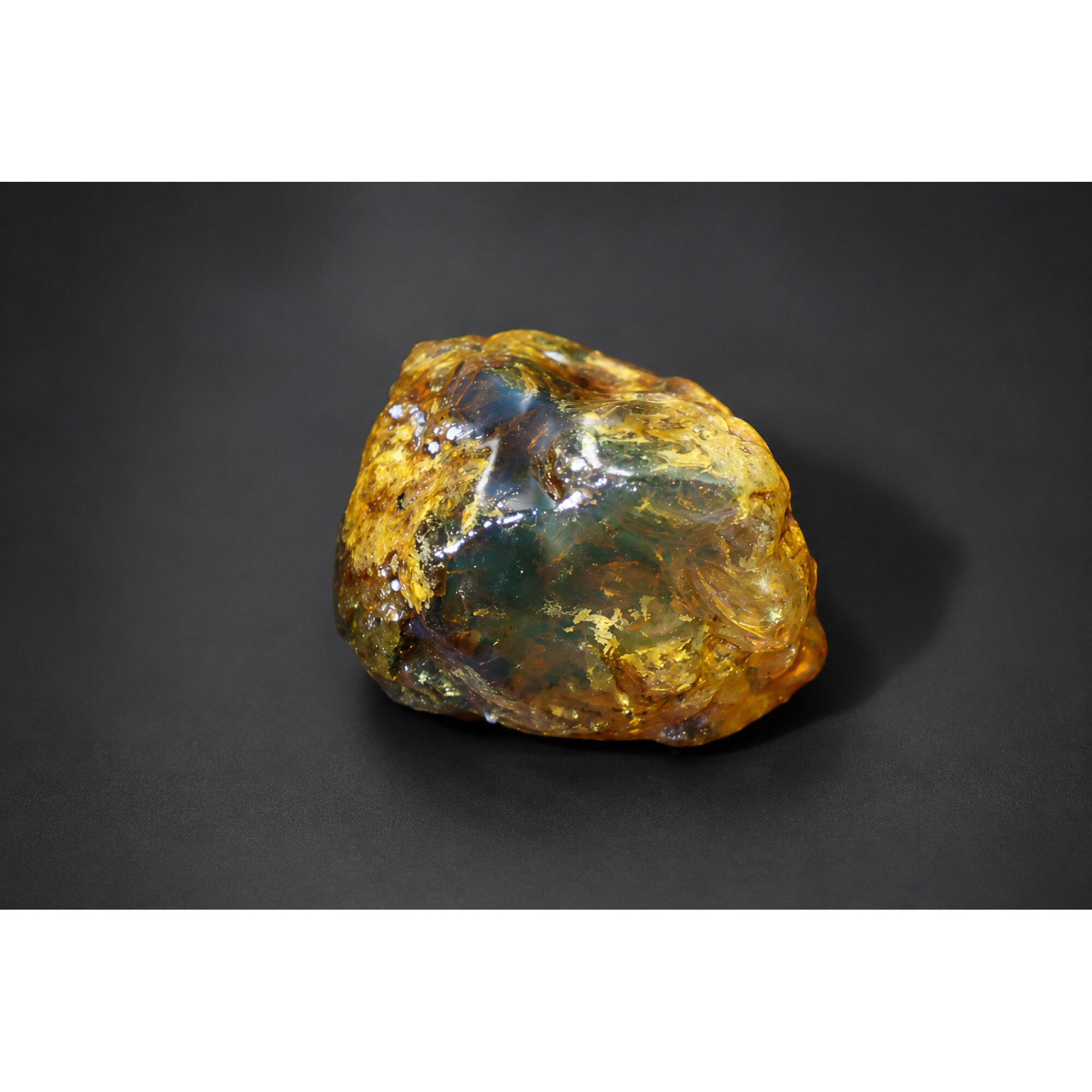 Translucent sea blue Natural Dominican Amber rough Specimen 33 mm – photo 8