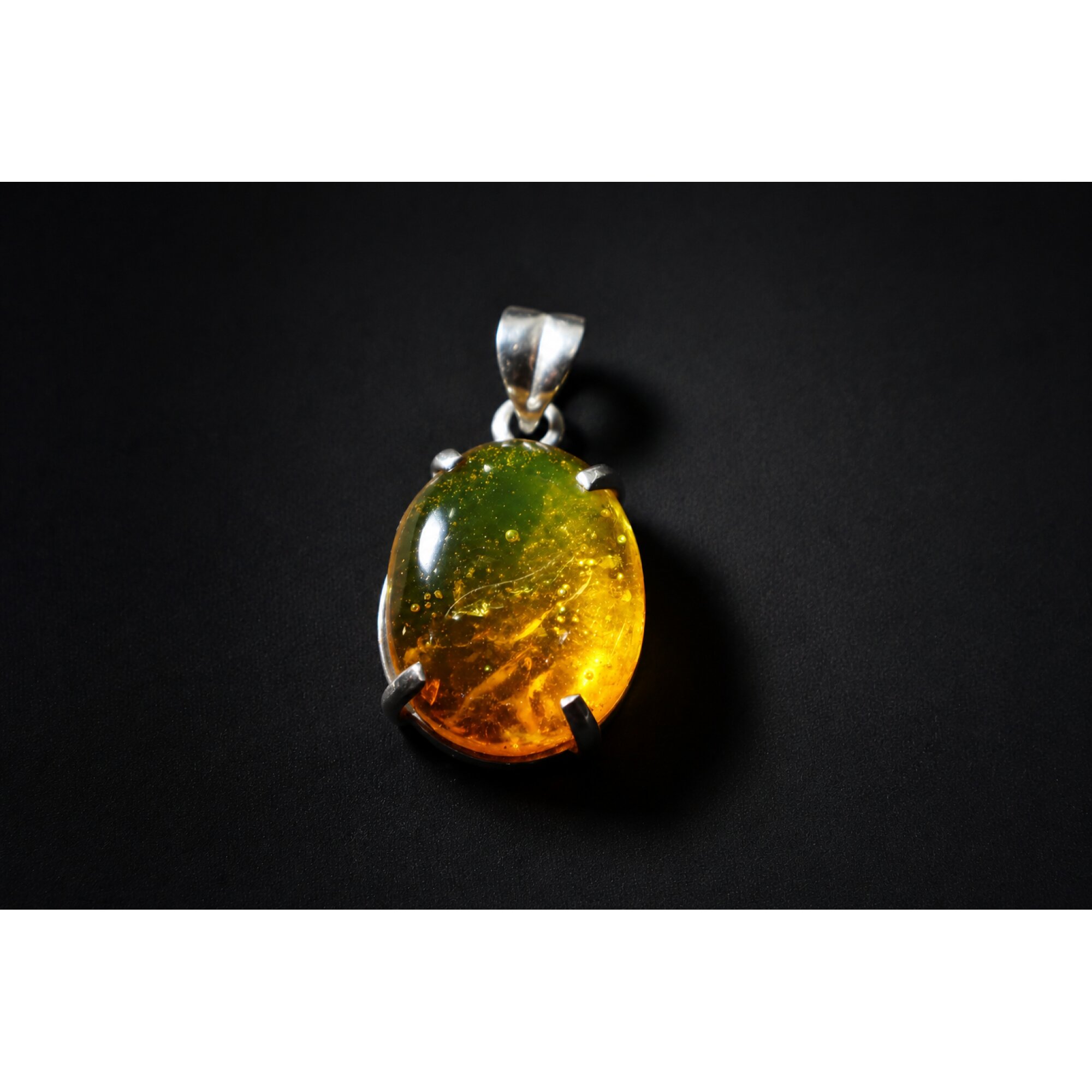 small mayfly Inclusion Clear light yellow Natural Dominican Amber Pendant 35 mm – photo 5