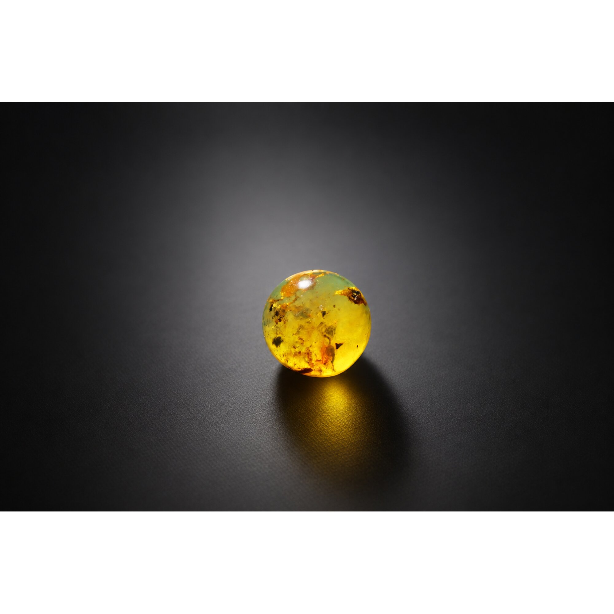 Natural orange blue Dominican amber sphere/ball 19.3mm – photo 7