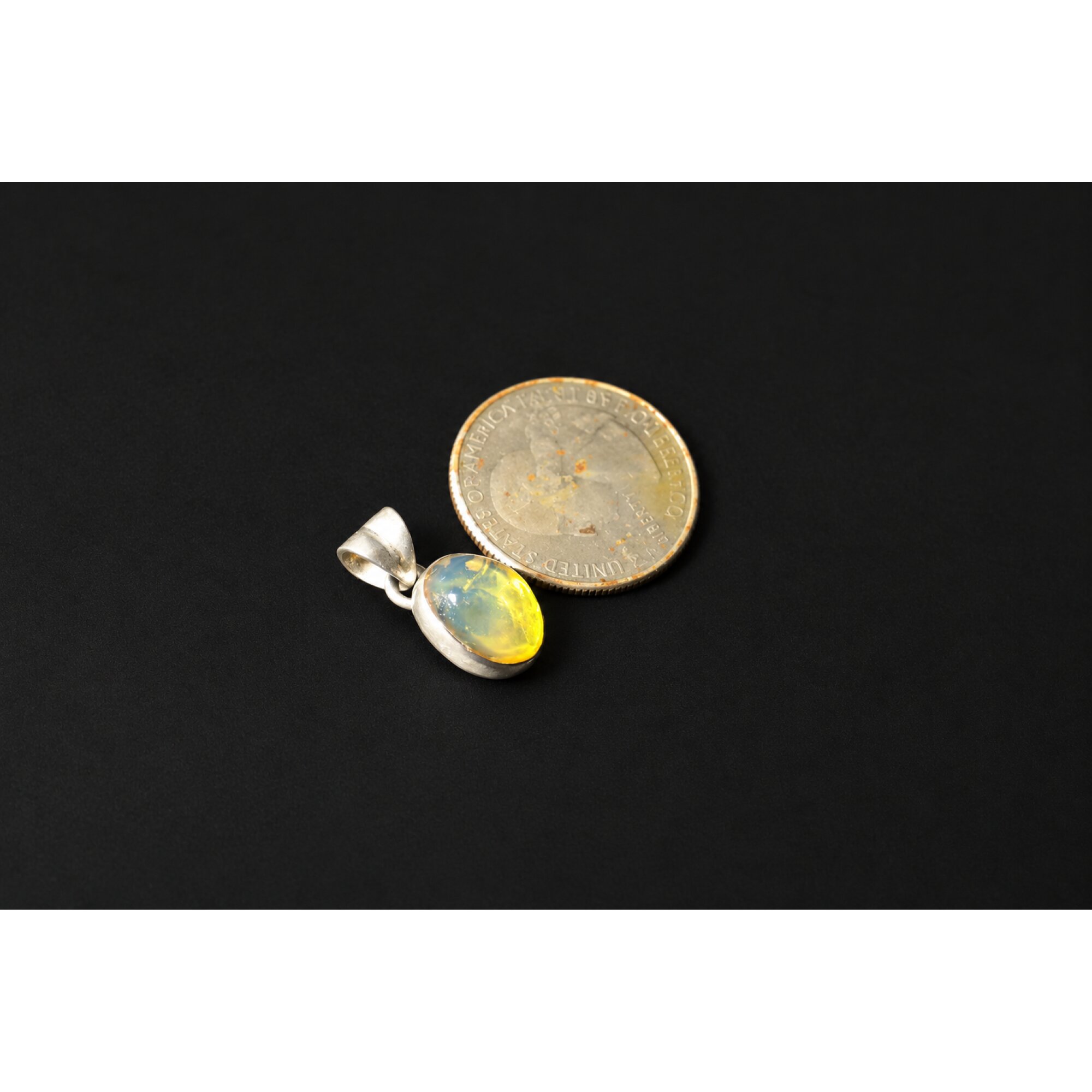 Timeless light blue Dominican amber sterling silver pendant 21mm – photo 2