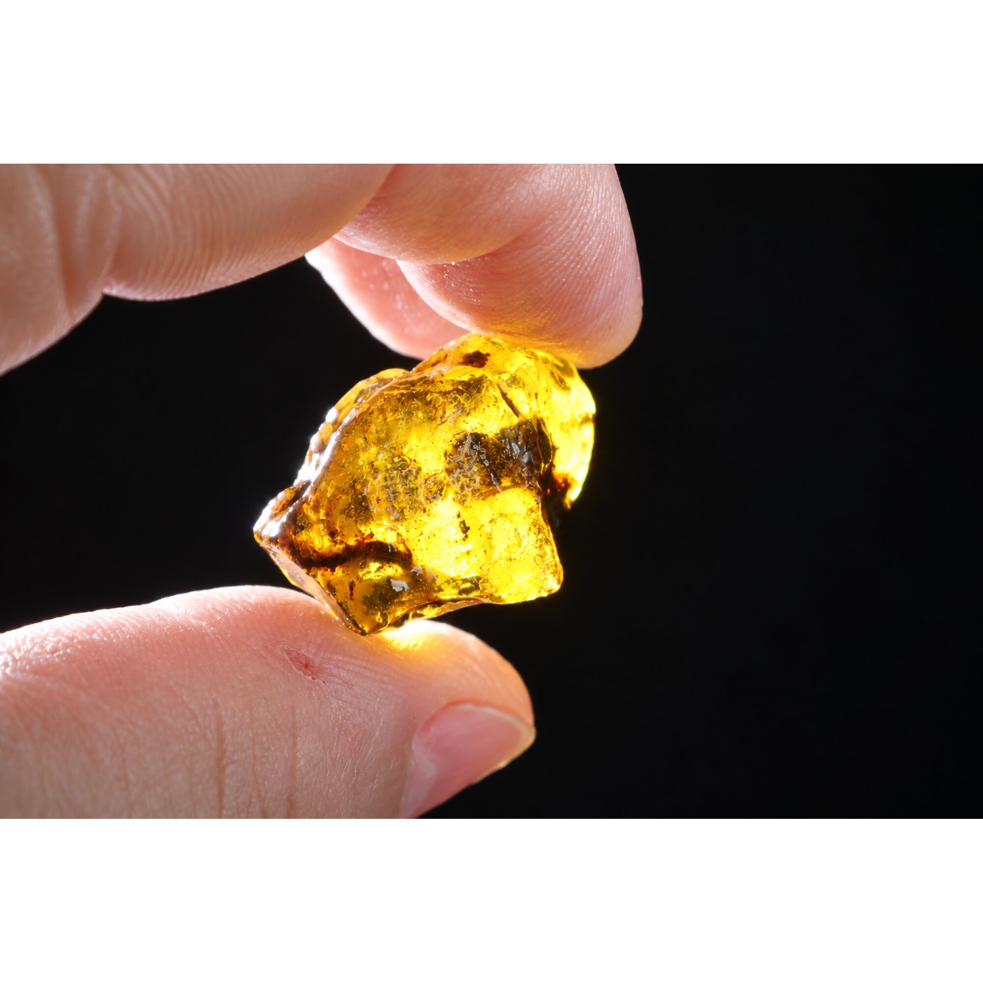 Naturally formed sky blue rough specimen Dominican amber 25mm – photo 6
