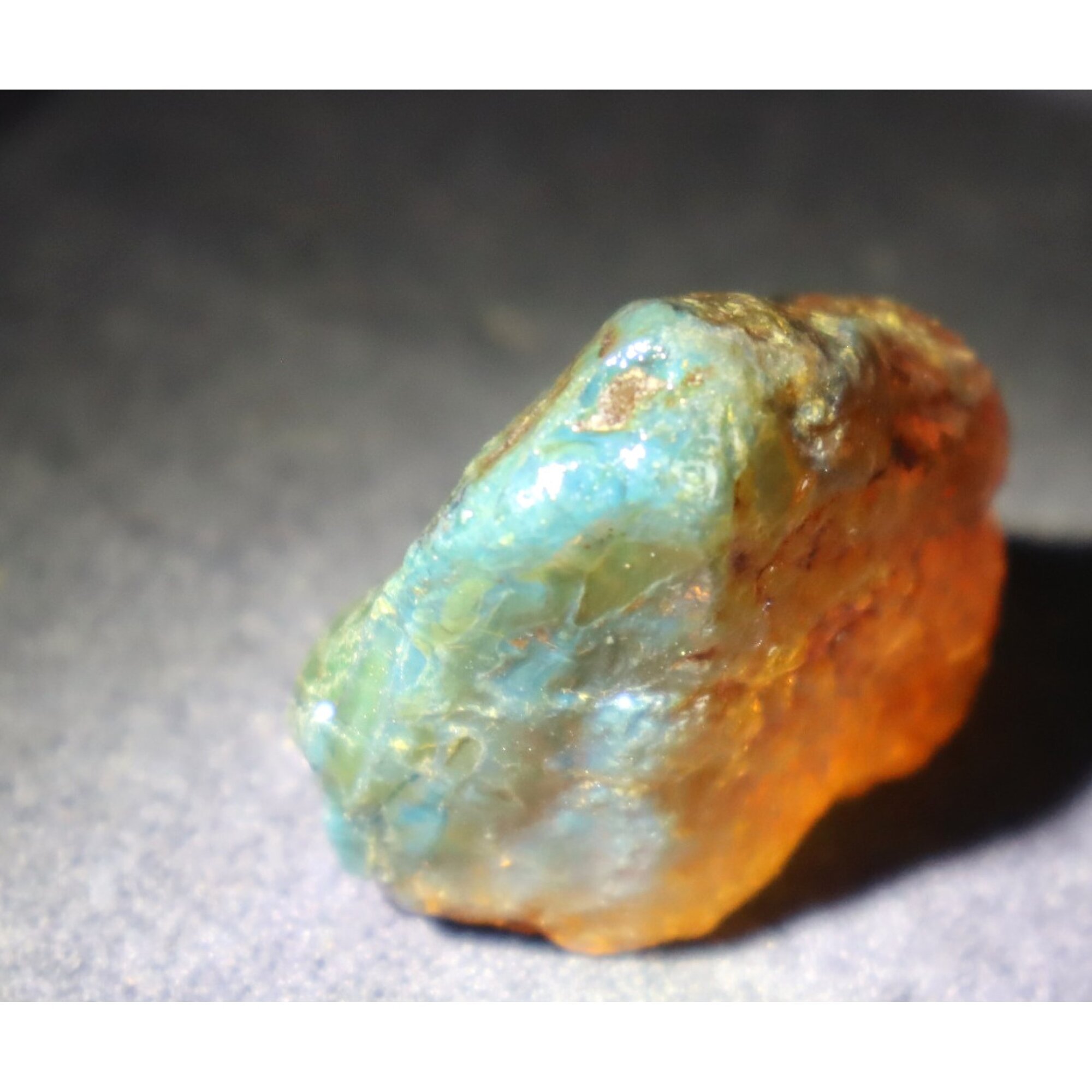 Genuine sky blue rough specimen Dominican amber 43mm – photo 2