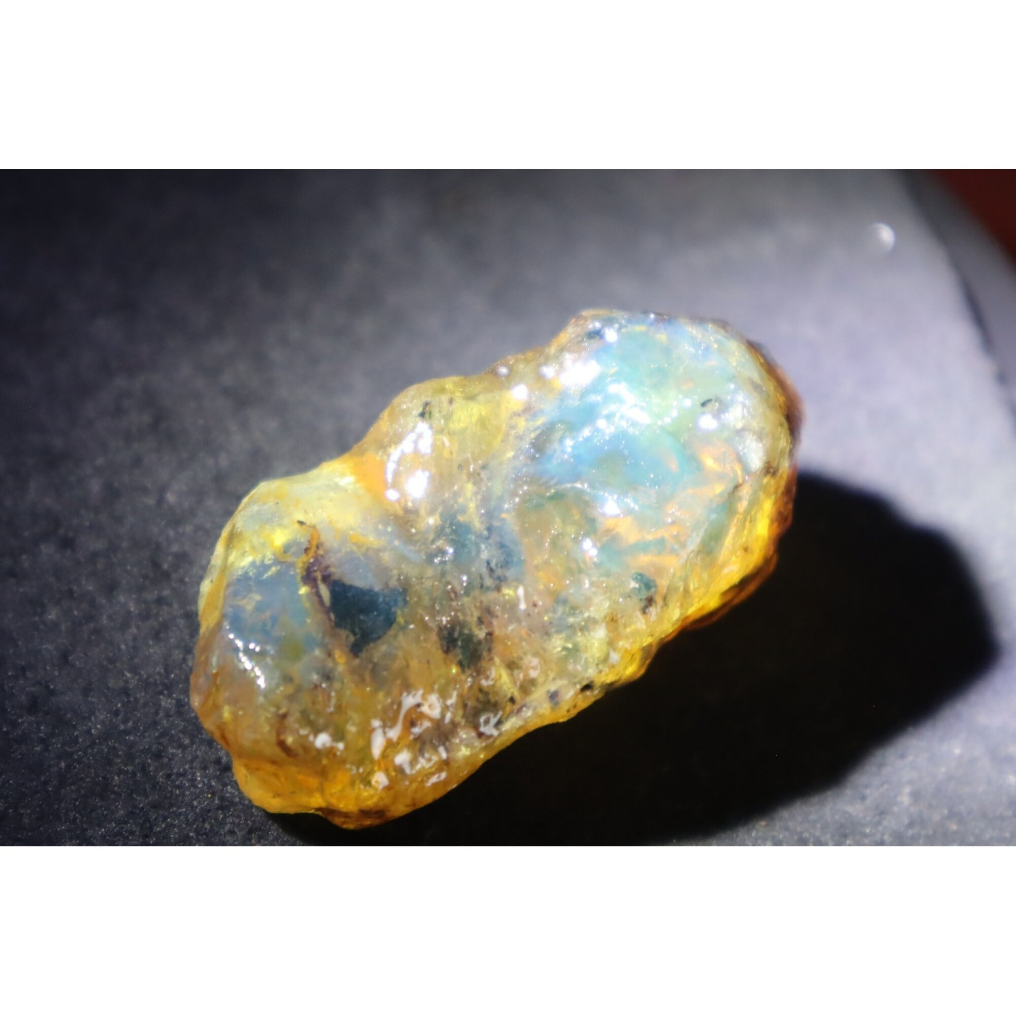Authentic light green blue rough specimen Dominican amber 46mm – photo 16