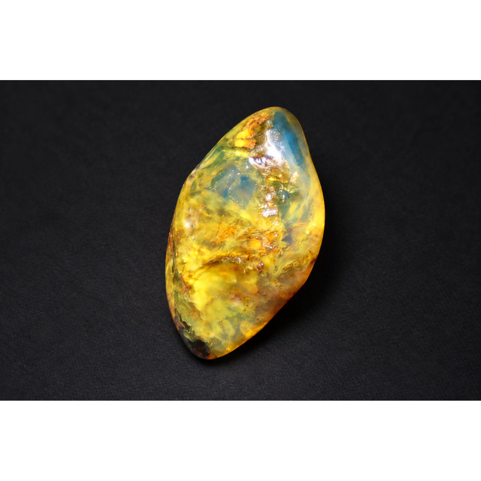 Authentic orange yellow polished Dominican amber 1.1g – photo 3