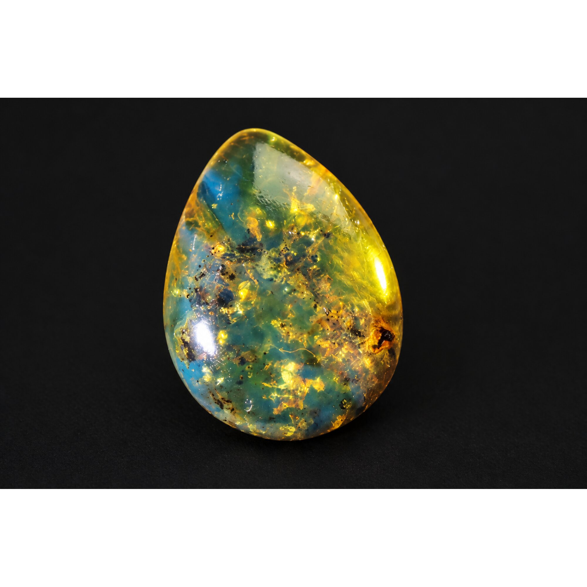 Untreated green blue polished Dominican amber 1.9g – photo 6