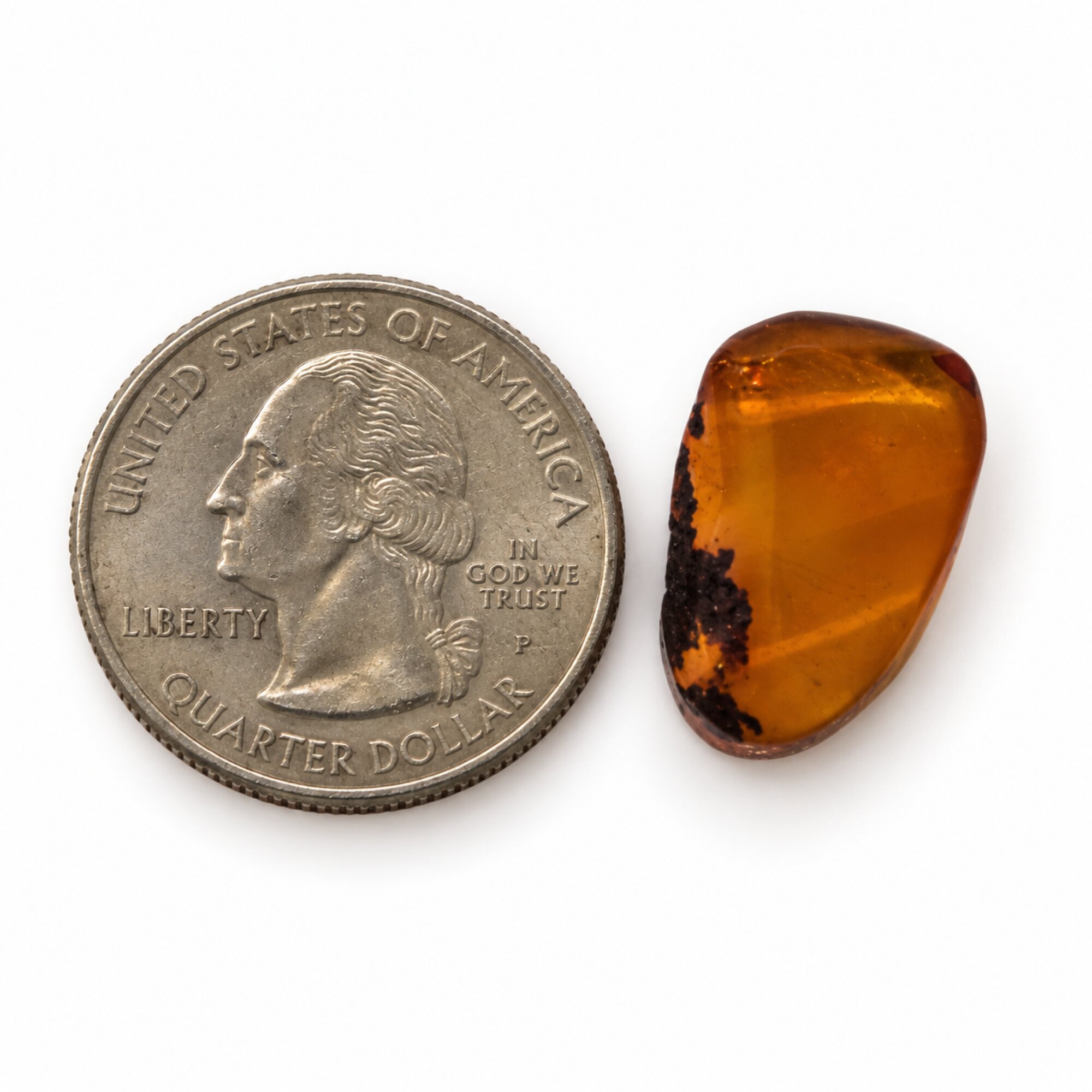 Untreated green yellow Dominican amber cabochon – photo 2