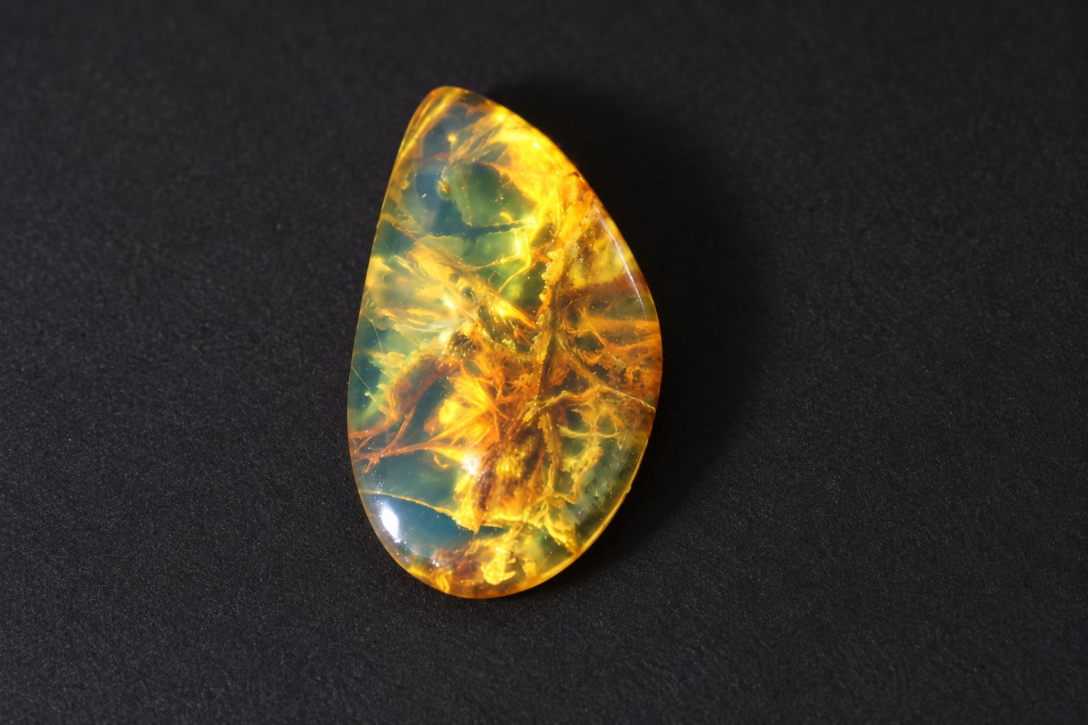 Authentic deep blue Dominican amber cabochon – photo 3