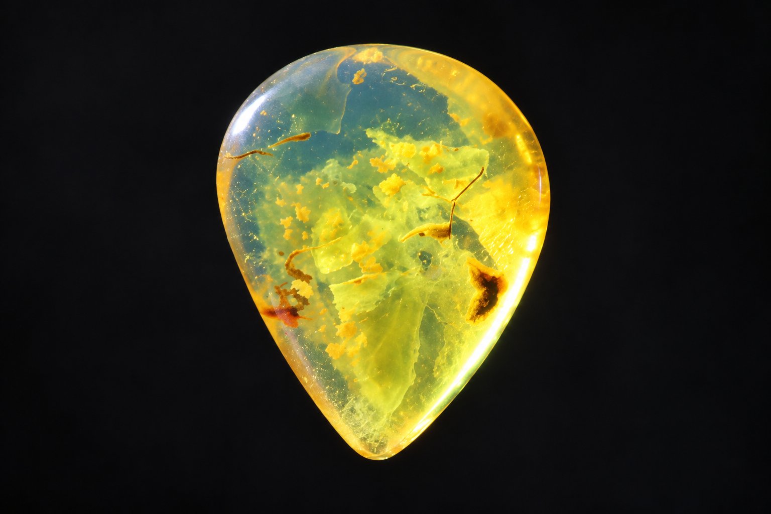 Genuine yellow blue polished Dominican amber – photo 3