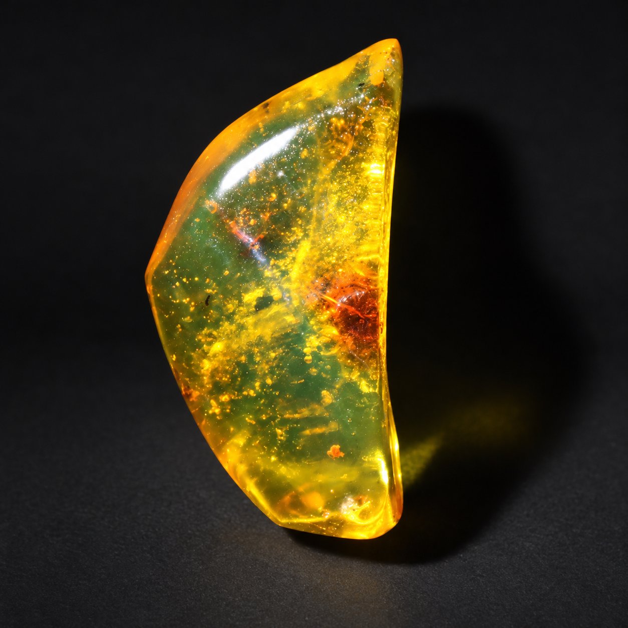 Real orange green polished Dominican amber 39mm – photo 6