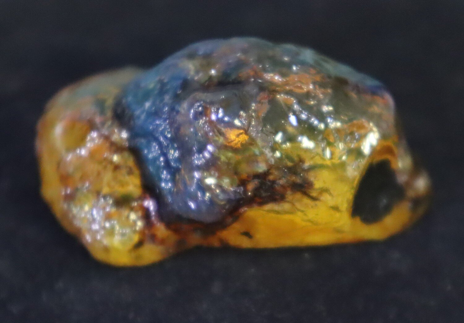 Splendid Natural Dominican Clear Orange Blue Amber Rough Specimen 47mm 18g – photo 3
