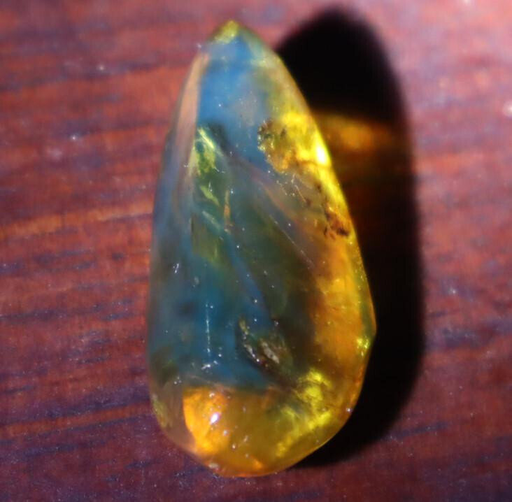 Charming Natural Dominican Clear Blue Amber Polished Stone 30mm free drilling – photo 6