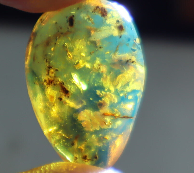 Inclusions Clear Sky Blue Amber Polished Stone 22mm free drilling – photo 10