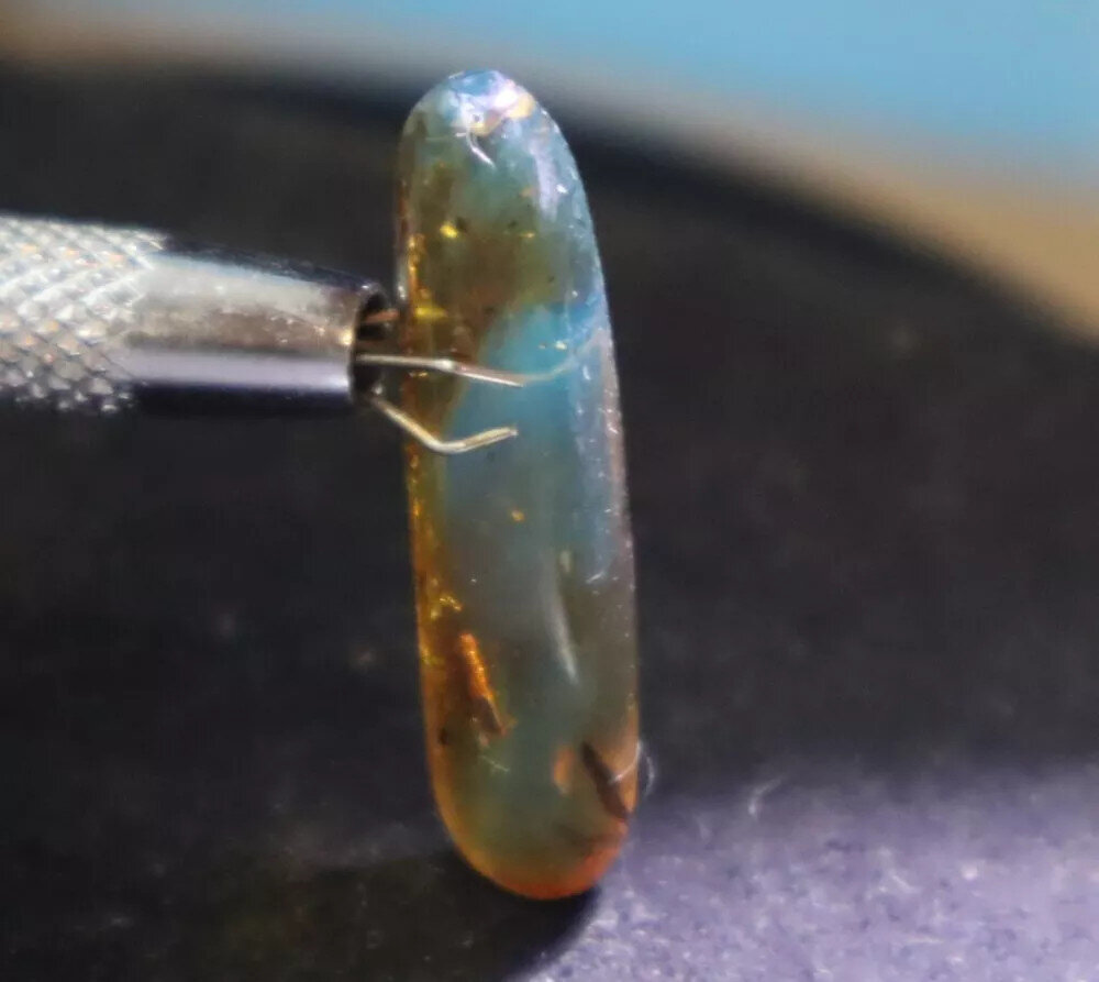 Charming Design Natural Dominican Clear Light Blue Amber Polished Stone 33mm – photo 8