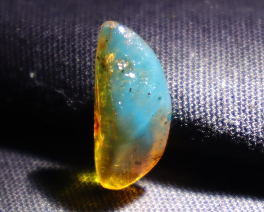 Natural Dominican Clear Sky Blue Amber Polished Stone 20mm
