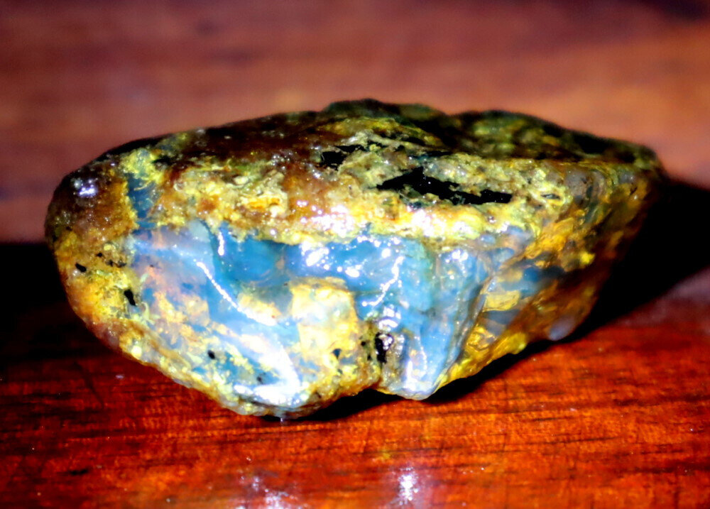 Beautiful Natural Dominican Clear Light Blue Amber Rough Specimen 47mm 12.5g – photo 5
