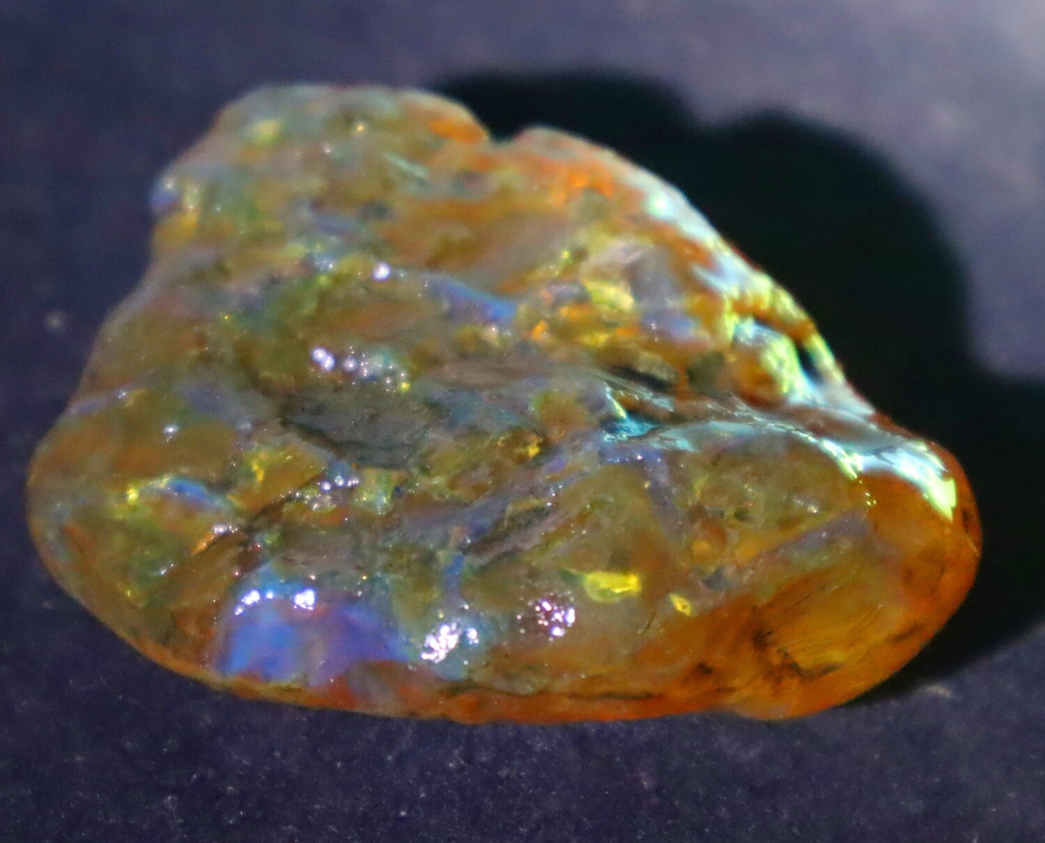 Natural Dominican Blue Amber Rough Specimen 53mm 26.2g Clear Yellow – photo 4