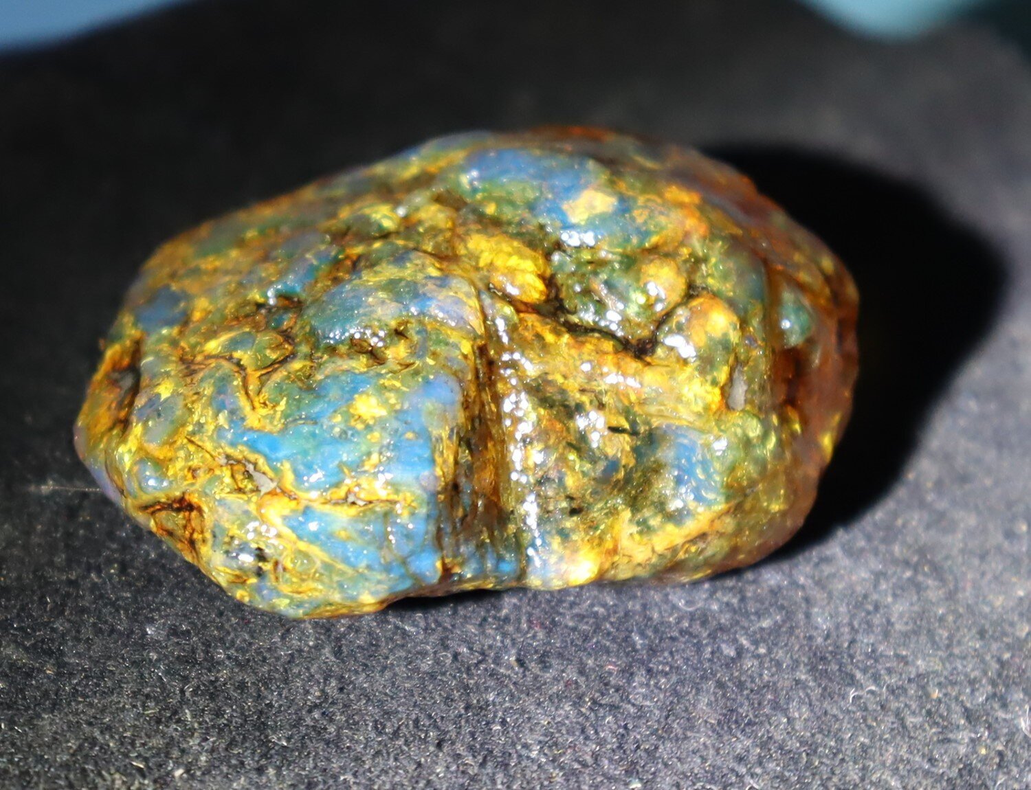 Charming Design Natural Dominican Clear Sky Blue Amber Rough Specimen 47mm 20g – photo 8