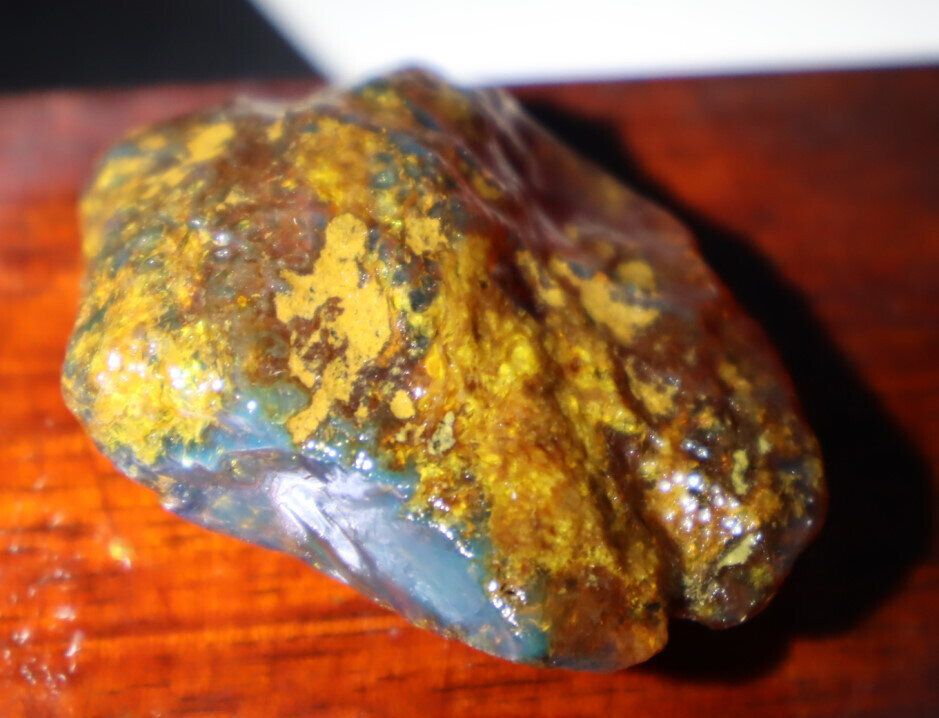 Impressive Nat.Dominican Clear Sky Blue Yellow Amber Rough Specimen 44mm 16.5g – photo 3