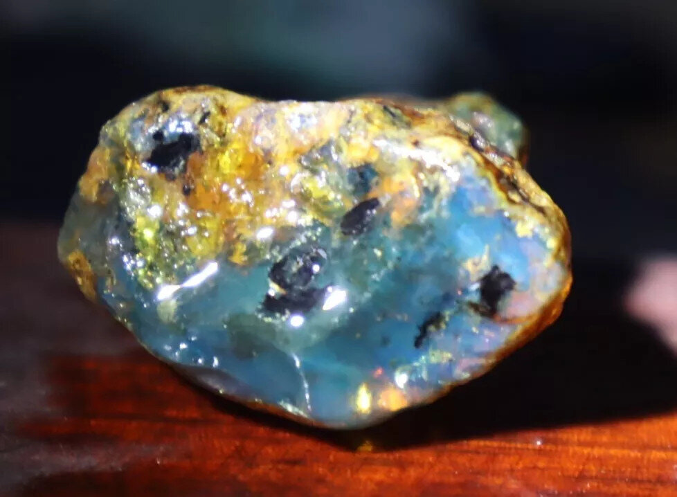 Excellent Natural Dominican Clear Sky Blue Amber Rough Specimen 41mm 15.5g – photo 9