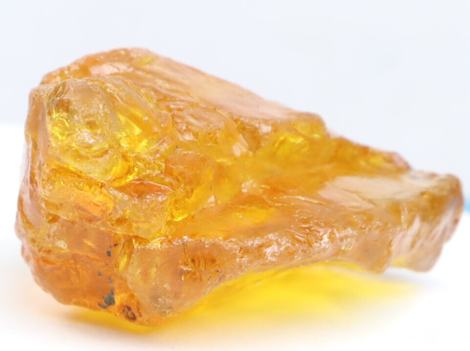 Beautiful Natural Dominican Crystal Clear Deep Yellow Amber Rough Specimen 67mm – photo 3