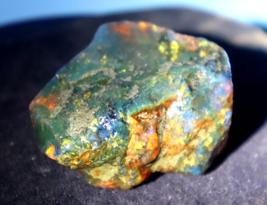 Charming Design Natural Dominican Clear Green Blue Amber Rough Specimen 50mm 26g – photo 5