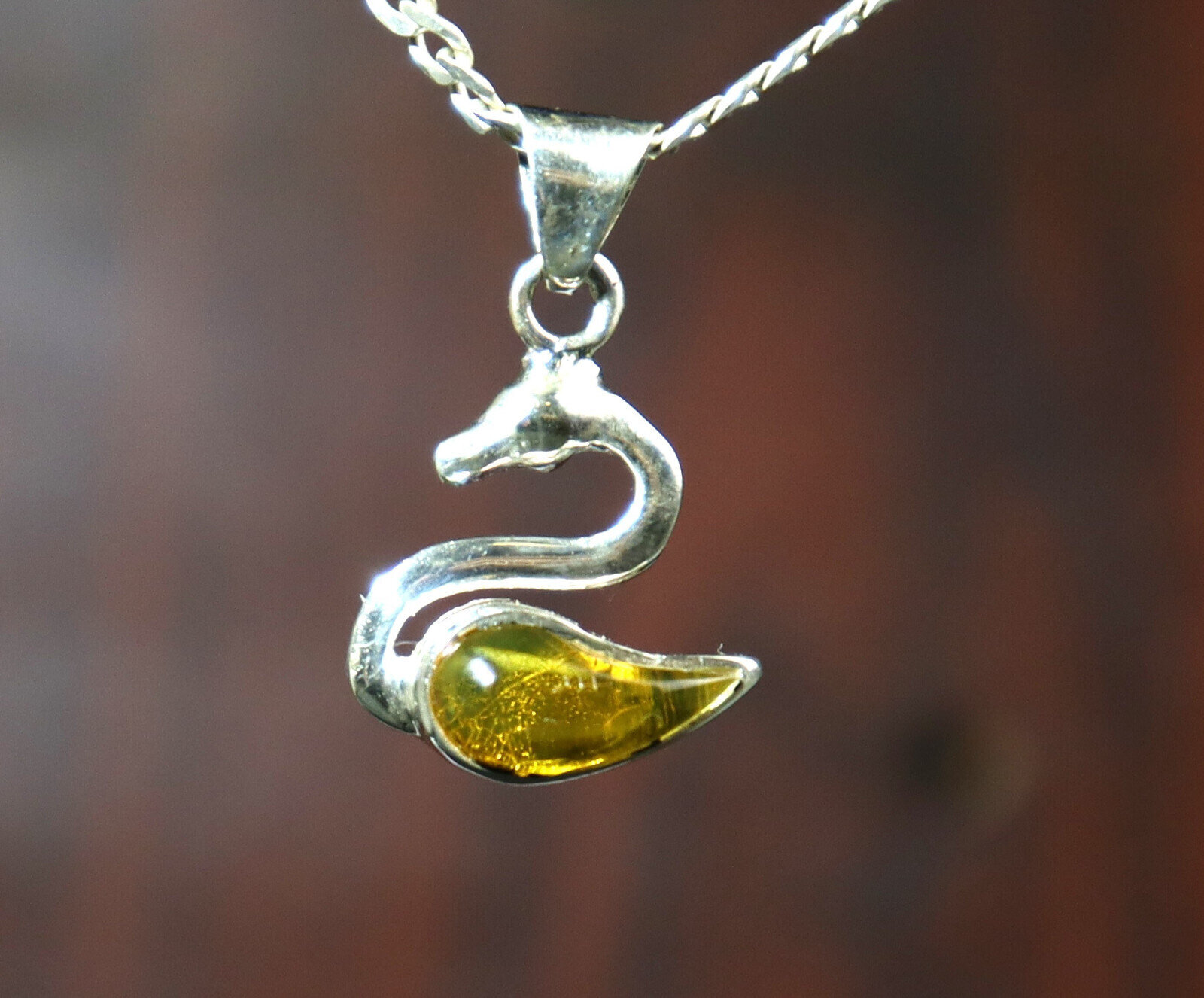 Splendid Natural Clear Yellow Amber .925 Sterling Silver Swan Pendant 31mm – photo 3