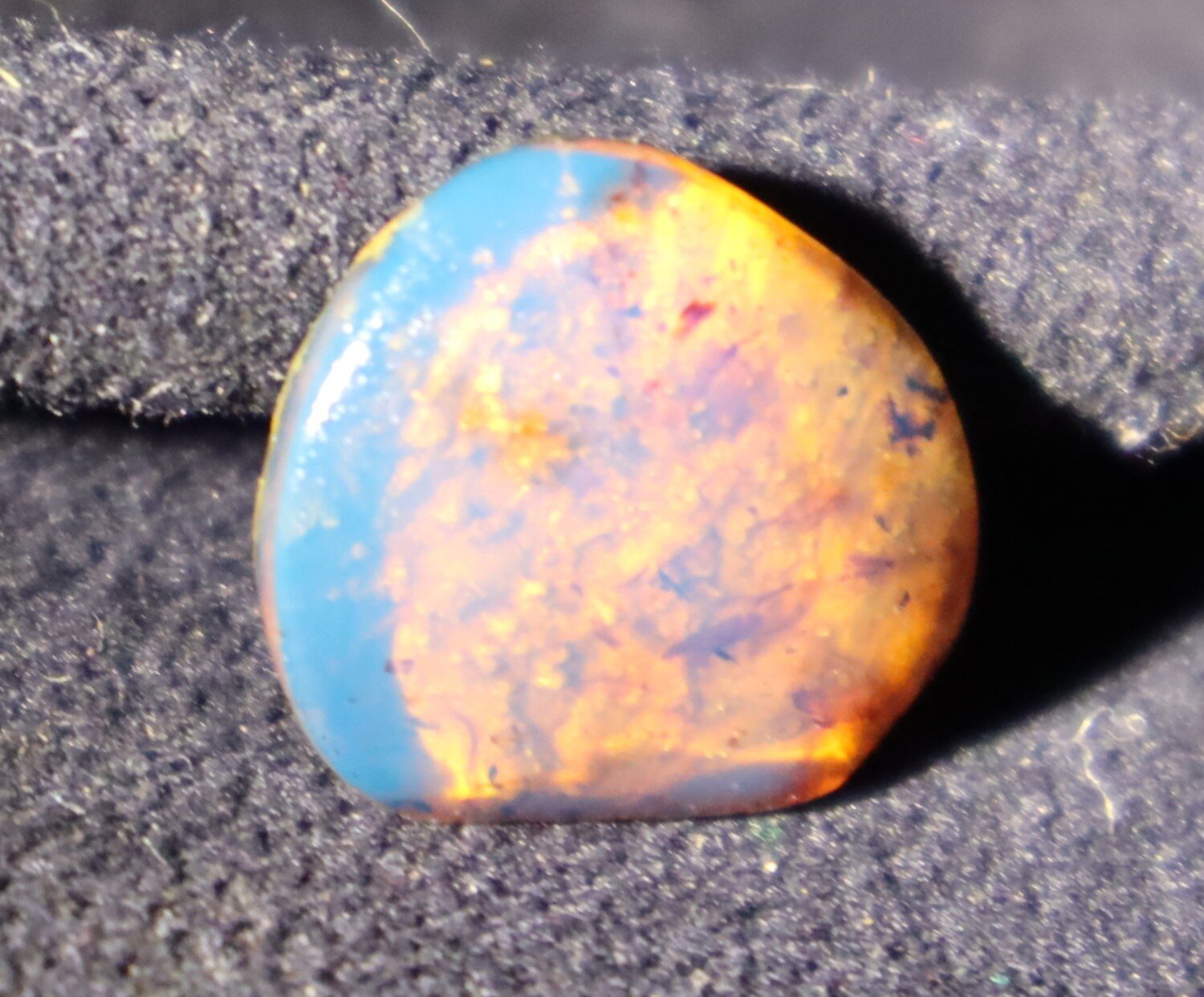 Lovely Natural Dominican Transl. Royal Blue Amber Polished Cabochon Stone 15mm – photo 3