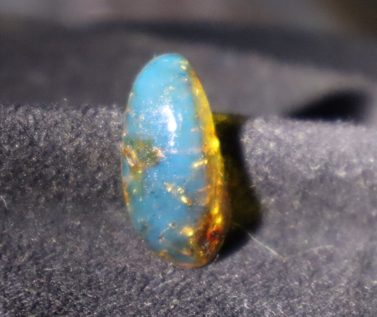Natural Dominican Clear Volcanic Blue Amber Polished Stone 20mm – photo 12